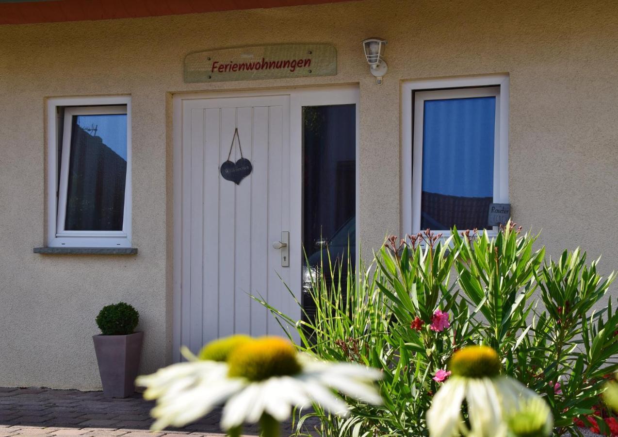 Ferienwohnung auf dem Dorf, Külsheim Exterior foto